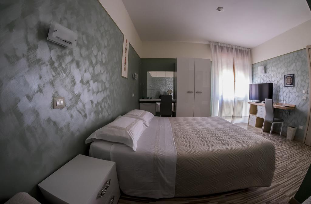 Verona Fiere Rooms Phòng bức ảnh